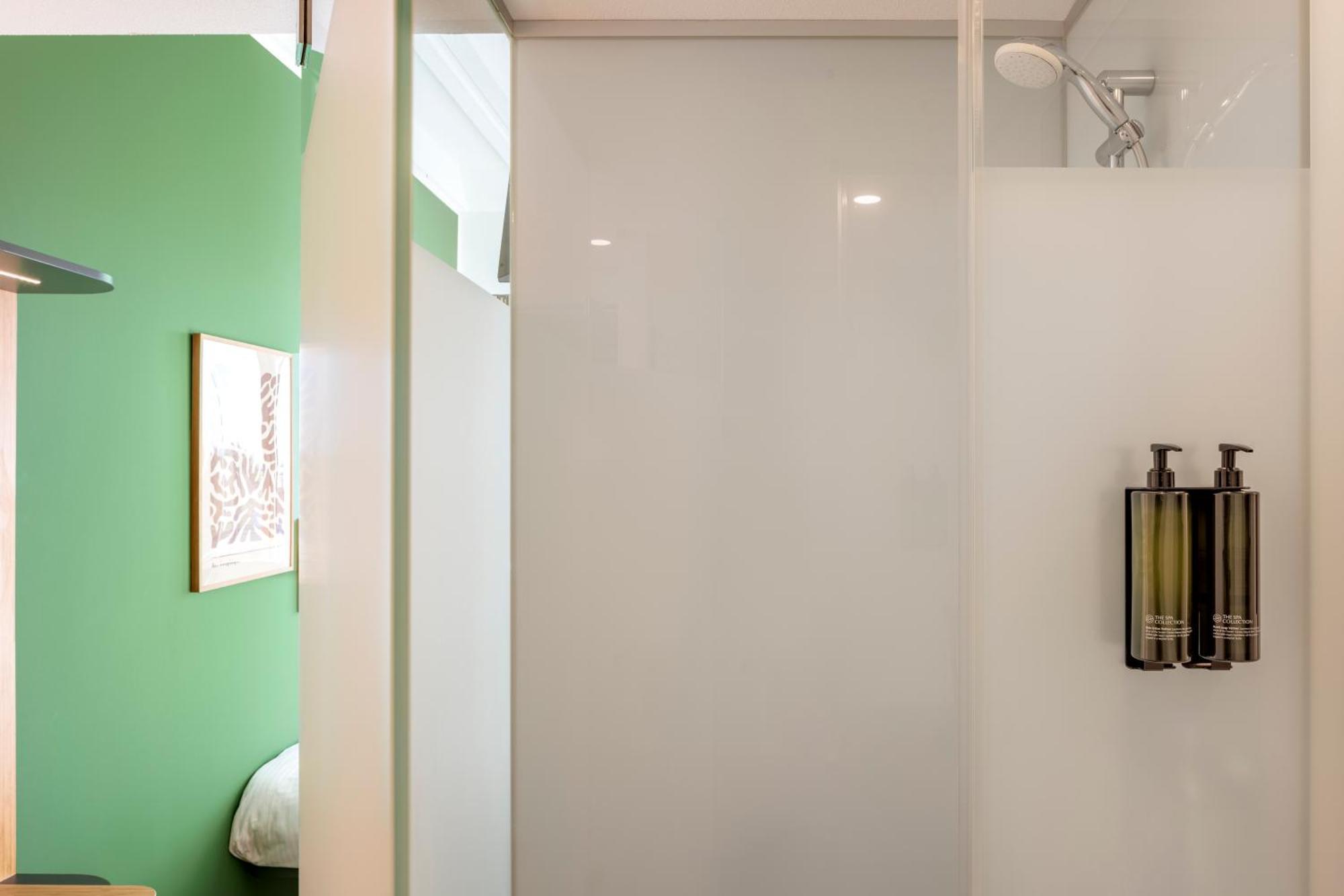 Maxhotel Amsterdam Airport Schiphol - Recently Renovated Hoofddorp Phòng bức ảnh
