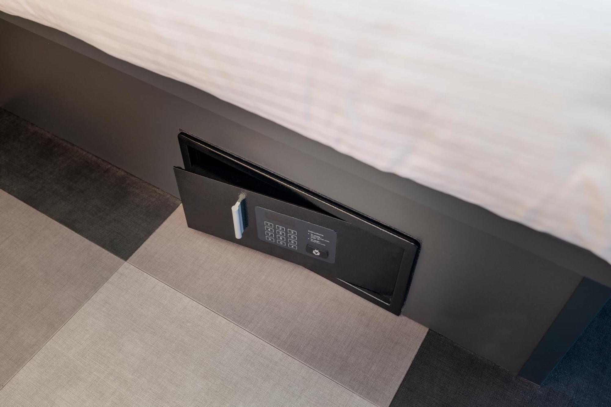 Maxhotel Amsterdam Airport Schiphol - Recently Renovated Hoofddorp Phòng bức ảnh