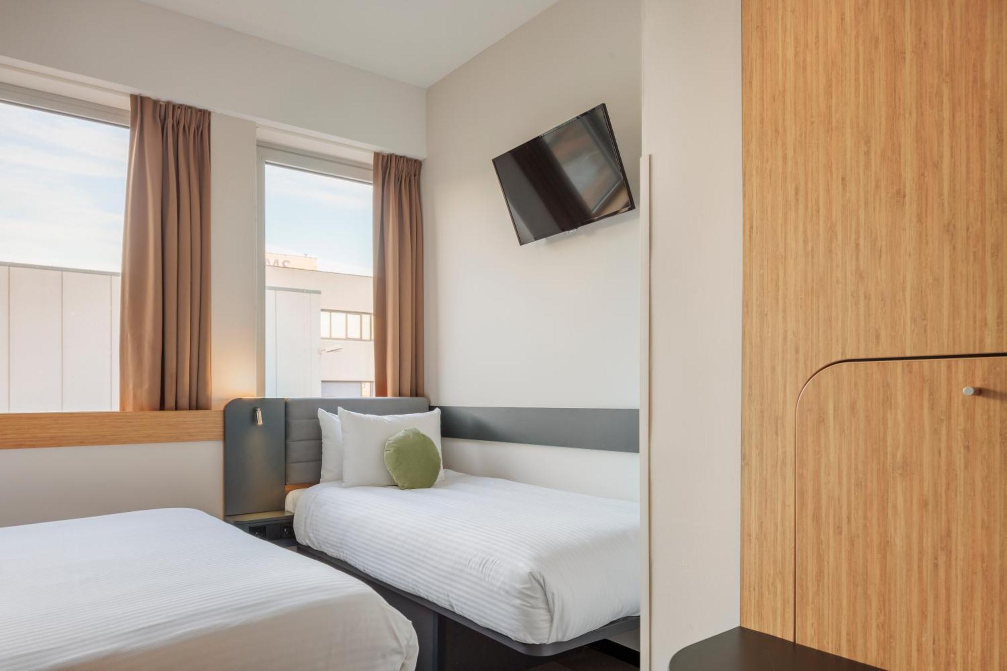 Maxhotel Amsterdam Airport Schiphol - Recently Renovated Hoofddorp Ngoại thất bức ảnh