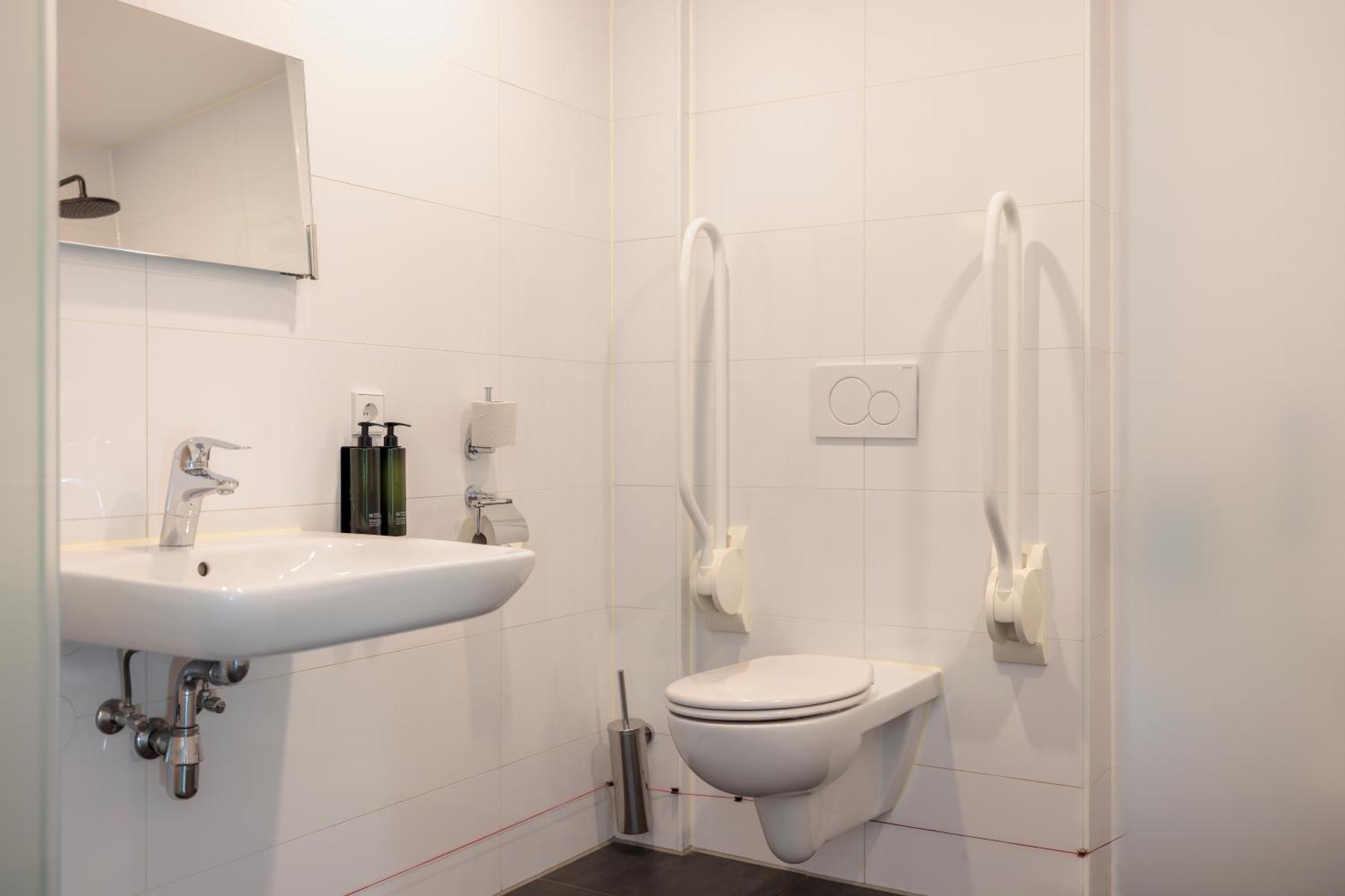 Maxhotel Amsterdam Airport Schiphol - Recently Renovated Hoofddorp Phòng bức ảnh