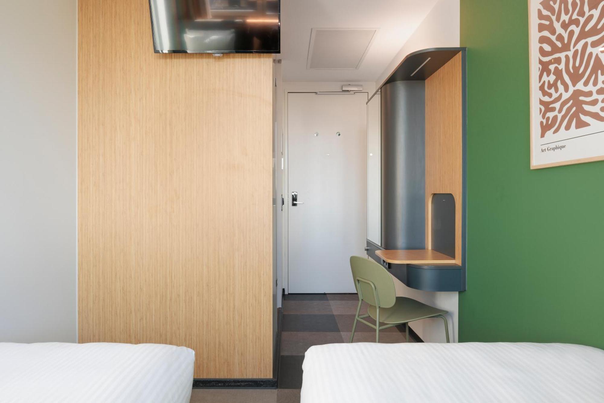 Maxhotel Amsterdam Airport Schiphol - Recently Renovated Hoofddorp Phòng bức ảnh