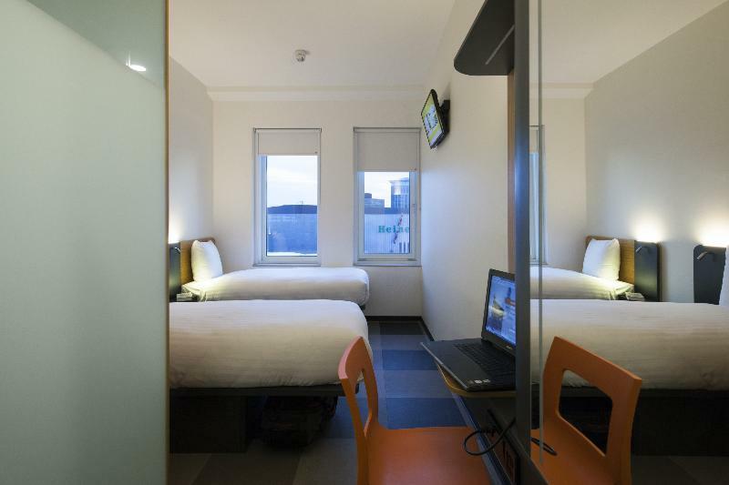 Maxhotel Amsterdam Airport Schiphol - Recently Renovated Hoofddorp Ngoại thất bức ảnh